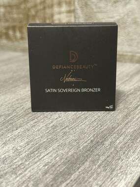 Defiance Beauty Satin Sovereign Bronzer Goddess Glow 7.5g